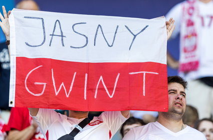 UEFA nałożyła kary na PZPN. Chodzi o zachowanie kibiców po każdym meczu