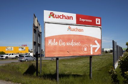 Auchan w Polsce nie dotrzymuje kroku konkurencji. Efekt Rosji