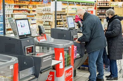 Kasy samoobsługowe to więcej kradzieży. Ekspert mówi wprost