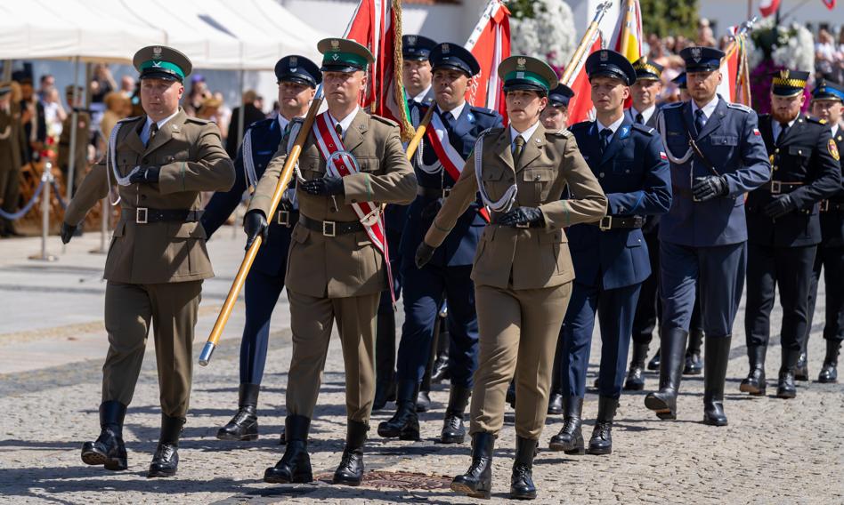 Praca w wojsku coraz bardziej opłacalna. Żołnierze otrzymają wyższe świadczenia mieszkaniowe