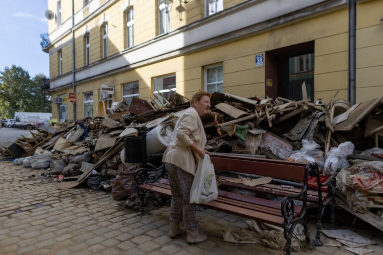 Nizinkiewicz po powrocie z Dolnego Śląska: Powodzianie najbardziej boją się, że zostaną sami - INFBusiness