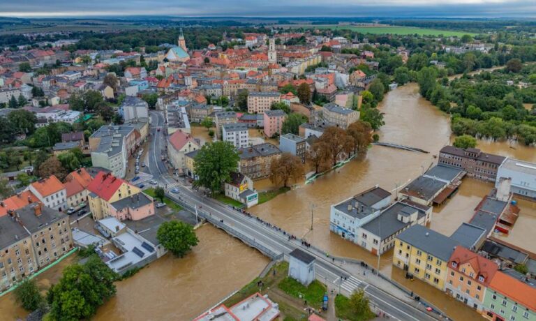 Ceny mieszkań jednak nie chcą hamować. Powódź pomoże kupującym? - INFBusiness