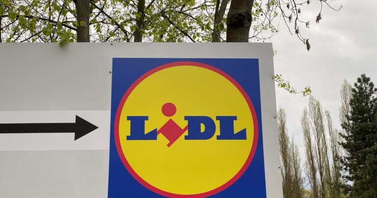 Lidl szuka 500 osób do pracy. Oto ile płaci kasjerom - INFBusiness