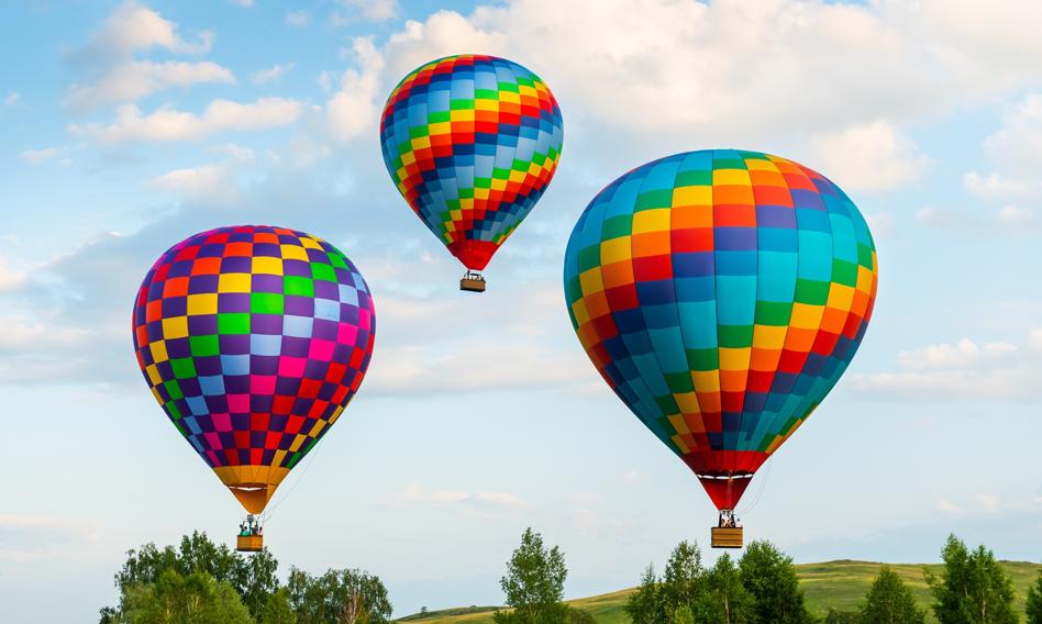 Rynek mieszkań puchnie jak balon. Ofert sprzedaży o dwie trzecie więcej niż rok temu