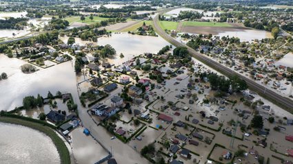 Wiadomo, ile rząd przekazał na pomoc powodzianom. MSWiA podało dane