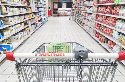 Handlowy gigant buduje centrum dystrybucyjne. Będzie w pełni zrobotyzowane