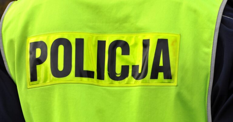 Policjanci o swoich zarobkach. W sieci pokazują paski wynagrodzeń - INFBusiness