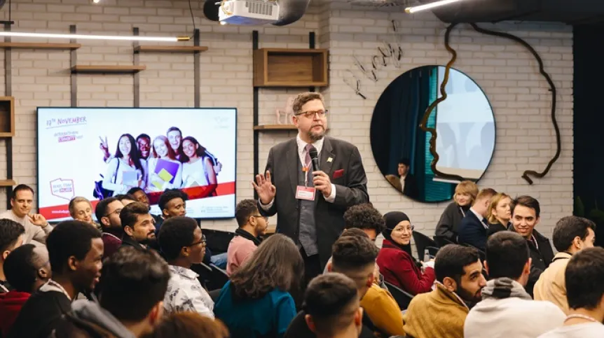 A. Szeptycki: Międzynarodowy Dzień Studenta symbolizuje solidarność akademicką