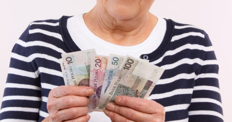 Nowa stawka dla emerytów w ZUS. Od 1 grudnia 160 zł więcej - INFBusiness