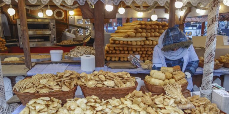 Polska jest piątym największym producentem serów w Unii Europejskiej — wynika z danych Eurostatu. Ilość produkowanego w Polsce sera rośnie co roku od ponad dekady. Na czele rankingu pozostają Niemcy, za nimi są Francja, Włochy i Holandia. Polska piątym producentem sera w UE - INFBusiness