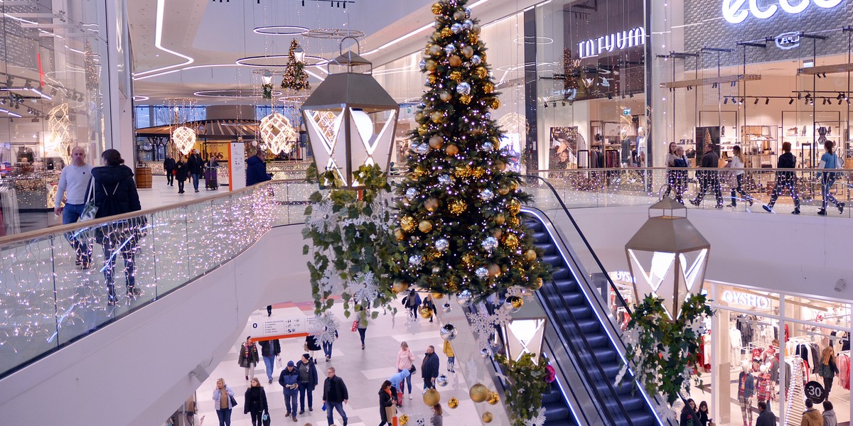 Rozważane są różne wersje zmian odnośnie do wolnego dnia lub części dnia w Wigilie