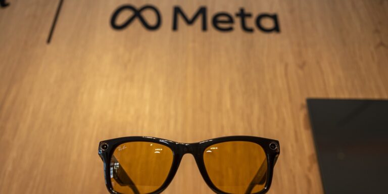 Meta wzbogaci okulary Ray-Ban. Chce wyprzedzić konkurencję - INFBusiness