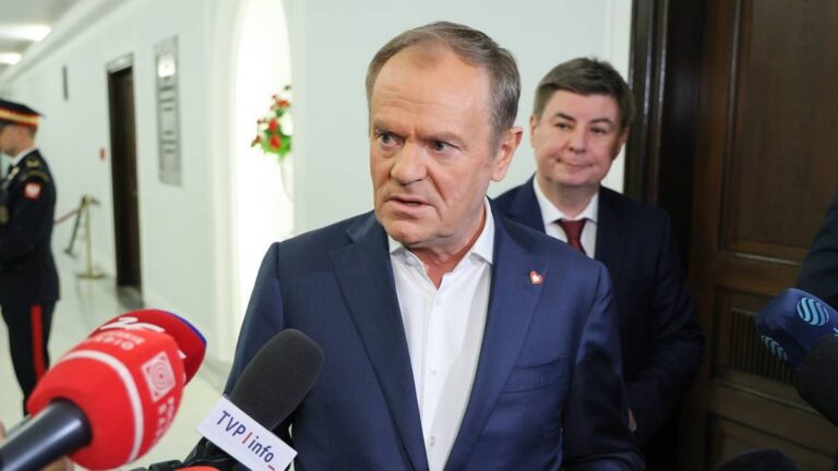 "Wreszcie przełom". Tusk o pierwszych decyzjach ws. ekshumacji ofiar Wołynia - INFBusiness