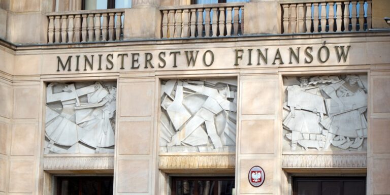 Zadłużenie Skarbu Państwa ze skokowym wzrostem w grudniu. Najgorszy miesiąc - INFBusiness
