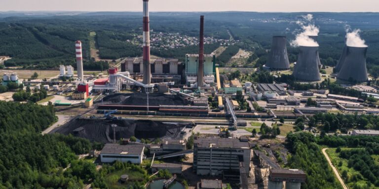 Polski przemysł według indeksu PMI. Pierwsze takie dane w 2025 r. - INFBusiness