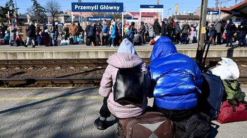 Płacą więcej niż otrzymują w ramach świadczeń socjalnych. Raport