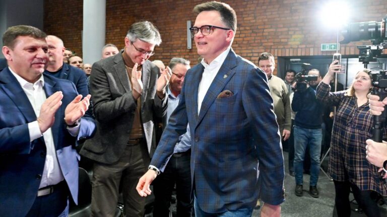 Ciemne chmury nad Szymonem Hołownią. Konfederacja chce kary - INFBusiness