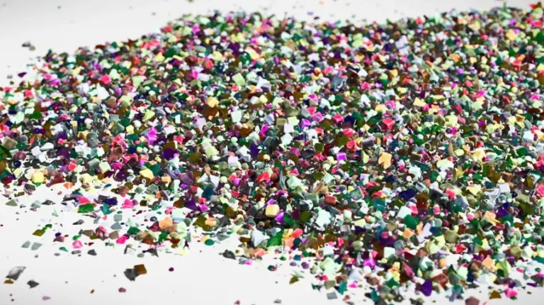 Zdjęcie: Adobe Stock Eksperci: Istnieją sposoby na ograniczenie gromadzenia się mikroplastiku w naszych organizmach - INFBusiness