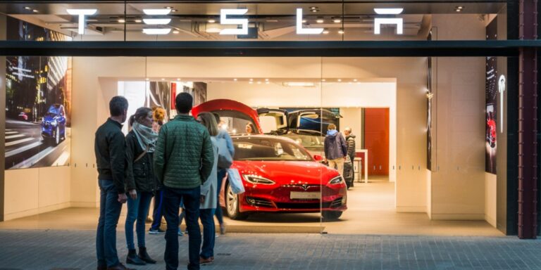 Tesla pod lupą w Niemczech. Sprzedaż spada - INFBusiness