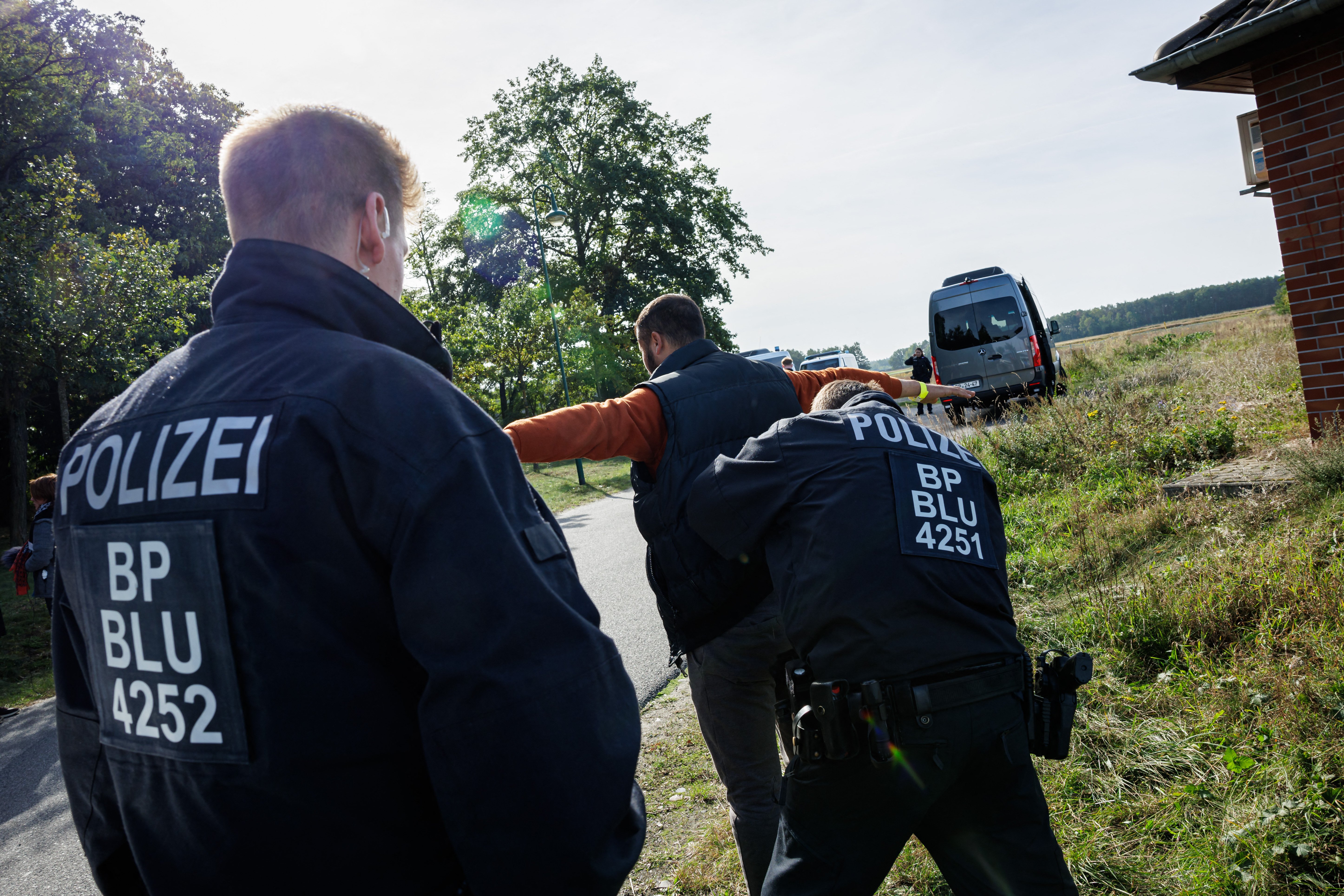 Ilu nielegalnych imigrantów Niemcy odesłali do Polski? Prawie 700 osób, nie 10 tysięcy - INFBusiness