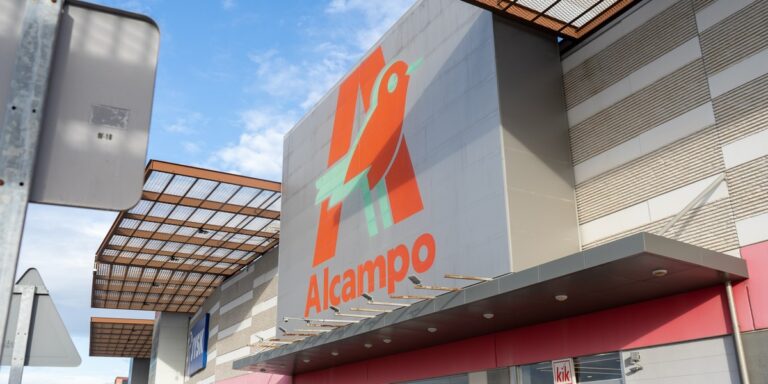 Auchan zamyka sklepy w Hiszpanii i zwalnia pracowników - INFBusiness