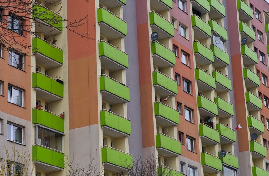 Tak zachowują się ceny nieruchomości. Spadki w wielu kategoriach