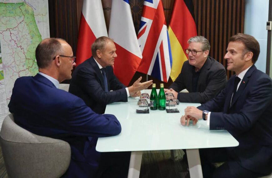 Spotkanie liderów w Rzeszowie. Premier pokazał zdjęcie