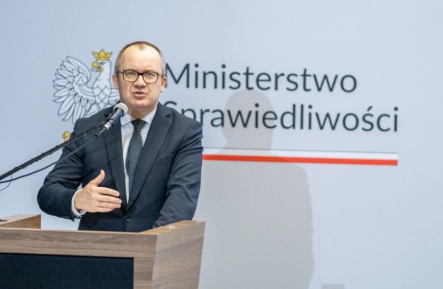 PiS chce zatuszować sprawę Nawrockiego? Przyjrzeli się bliżej mieszkaniu… Adama Bodnara