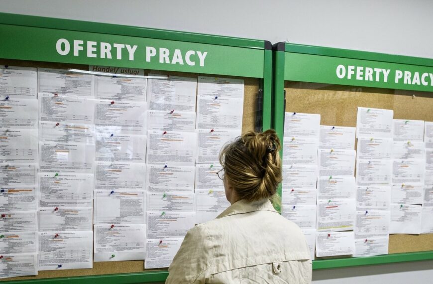 Szukają Polaków do pracy. Płacą 3,2 tys. zł tygodniowo i nie mają…
