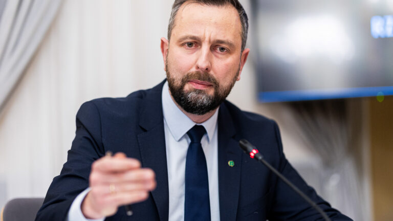 Ministrowie PSL po raz kolejny wysłali krytyczne opinie do projektów ustaw o związkach partnerskich - INFBusiness
