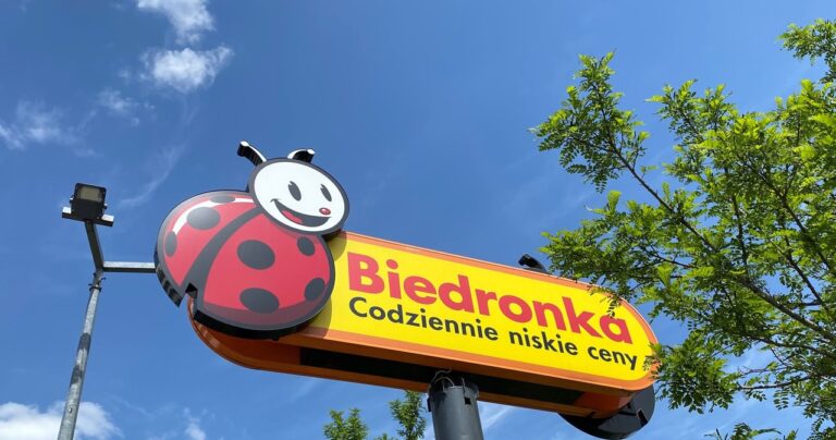 Biedronka otrzymuje 15 000 takich zgłoszeń miesięcznie. Większość z nich to kobiety - INFBusiness