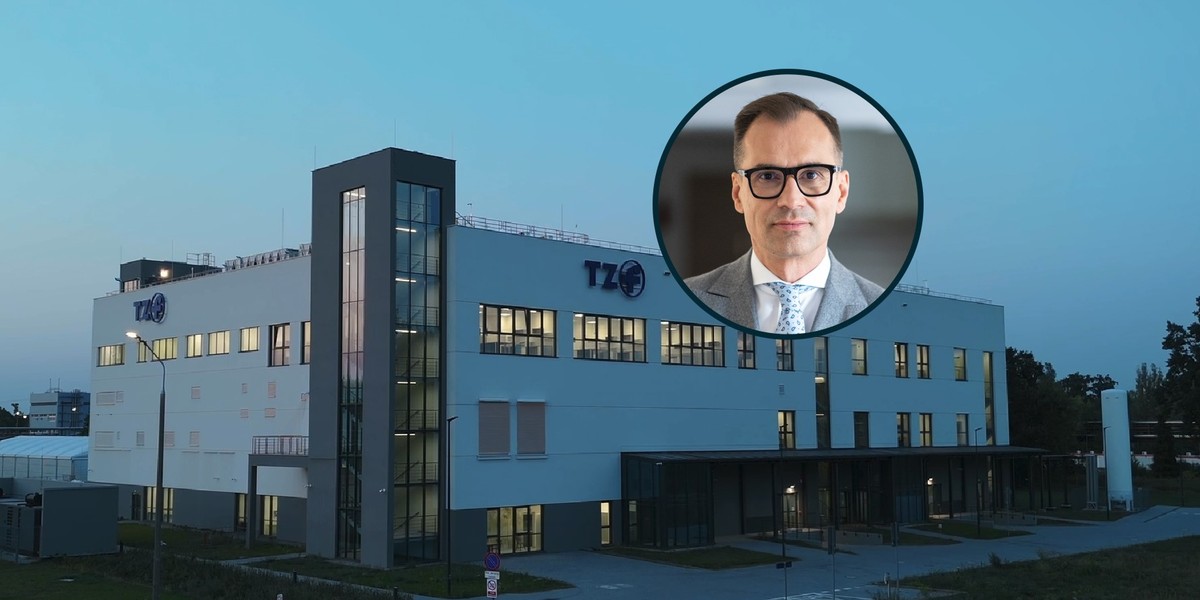— Dostępność wielu produktów jest zagrożona. Musimy komunikować tę sprawę wyraźnie i głośno. Zamiast angażować się w spekulacje, powinniśmy zacząć tworzyć i realizować strategie zarządzania kryzysowego — ostrzega Maksymilian Świniarski, prezes TZF Polfa, w rozmowie z Business Insider. Lider najstarszej polskiej firmy farmaceutycznej podkreśla, że sytuacja ta wynika z wieloletnich zaniedbań w sektorze opieki zdrowotnej w kraju. Na zdjęciu: Maksymilian Świniarski, prezes TZF Polfa i nowy zakład firmy