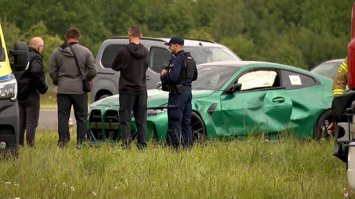 W niedzielę 18 osób odniosło obrażenia podczas incydentu na zawodach samochodowych na lotnisku w Krośnie. Według profesjonalnej drifterki Karoliny Pilarczyk, wydarzenie było nieodpowiednio zabezpieczone i zorganizowane. „Organizatorzy nie wywiązali się ze swoich obowiązków” – stwierdziła w Polsat News. „Organizatorzy nie wywiązali się ze swojego obowiązku”. Ekspert o wypadku w Krośnie - INFBusiness