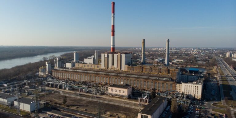 Węgiel ma zniknąć z domów w Warszawie do 2029 r. Jak go ogrzać? Trzy scenariusze zmian - INFBusiness