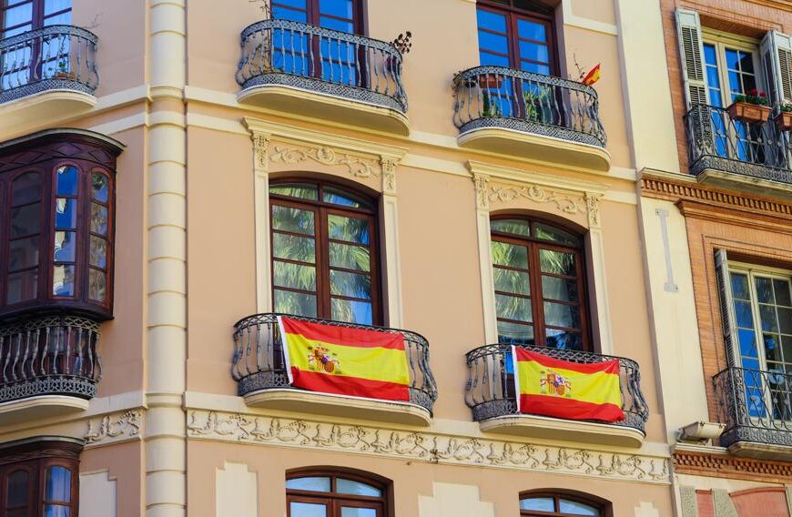 Hiszpania nadal na szczycie. Polacy szturmują rynek nieruchomości