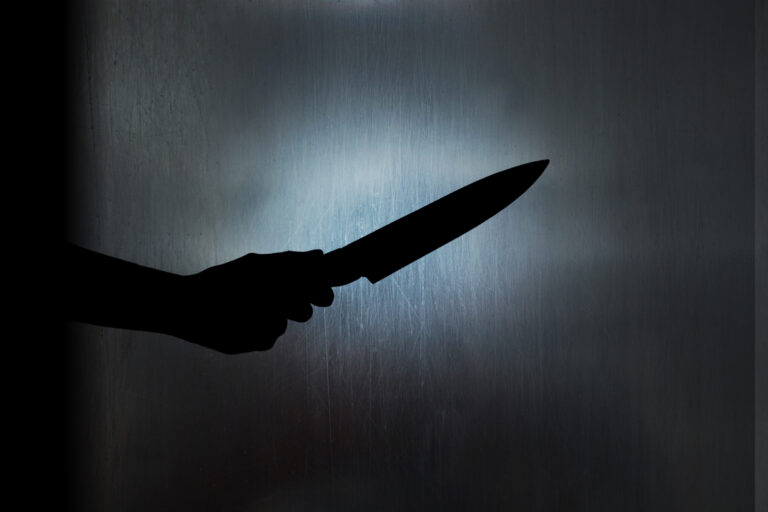 Państwo w państwie. Brutalny atak nożem w Szczecinie. Sprawca na wolności. - INFBusiness