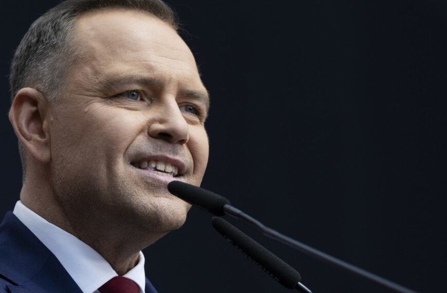 „Kontynuacja impasu”. Moody’s o zwycięstwie Karola Nawrockiego