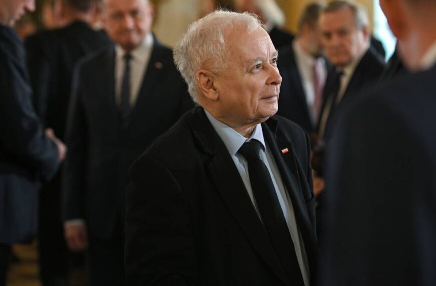 „Tusk nie może przegrać z godnością”. Kaczyński reaguje na słowa premiera
