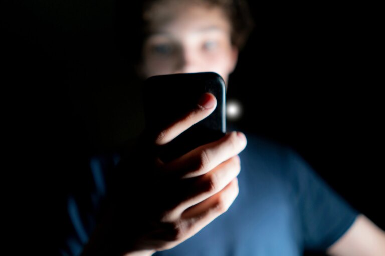 Cyfrowe pokolenie cierpi inaczej. „Nikt mądry nie dał nam instrukcji obsługi” - INFBusiness