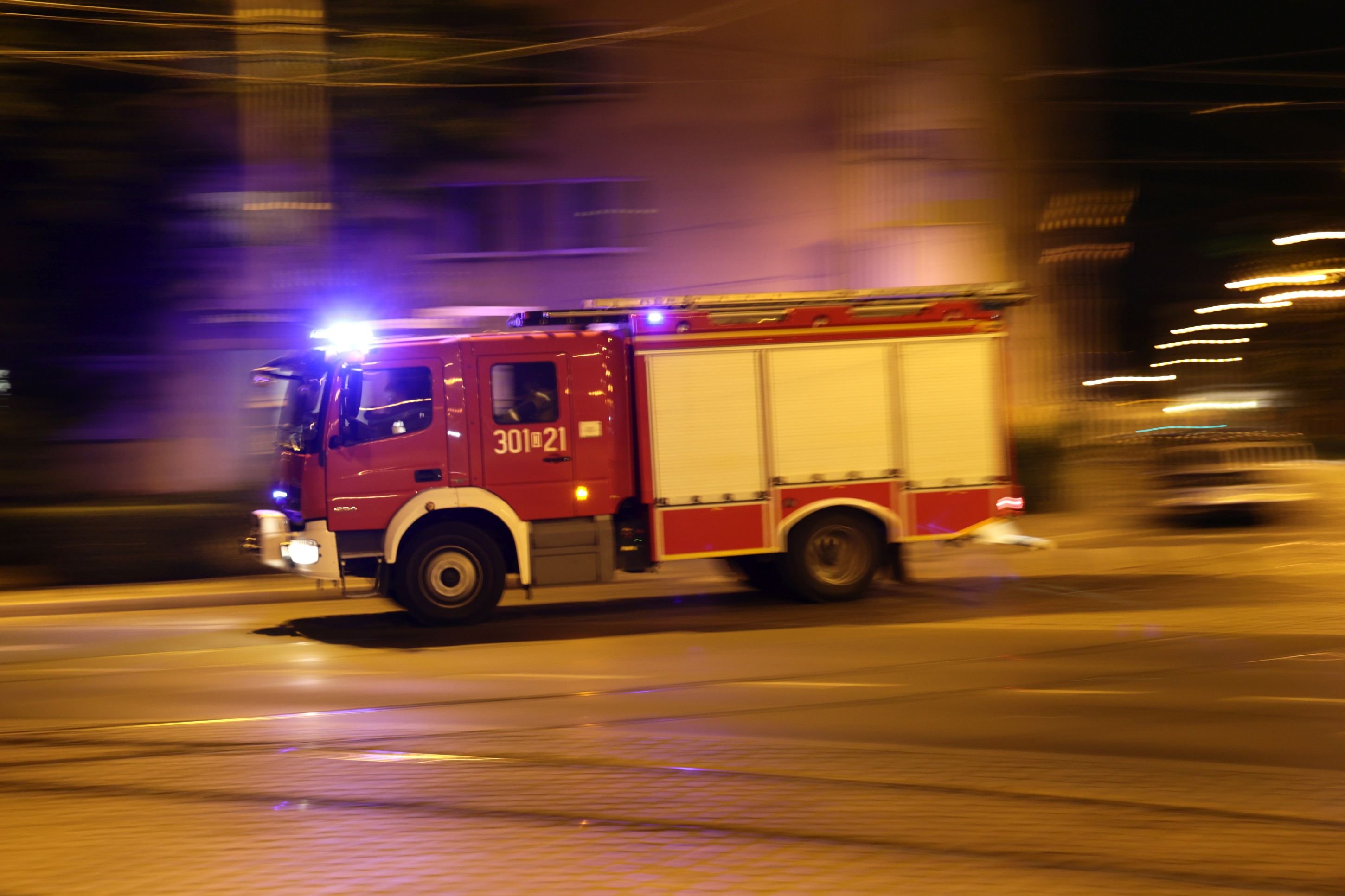 Pożar bloku w Rzeszowie. Ewakuowano 250 osób, zginęła 14-latka - INFBusiness