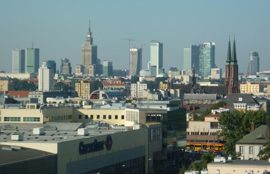 Ćwierć mieszkańców Warszawy mieszkała w przeludnionych mieszkaniach