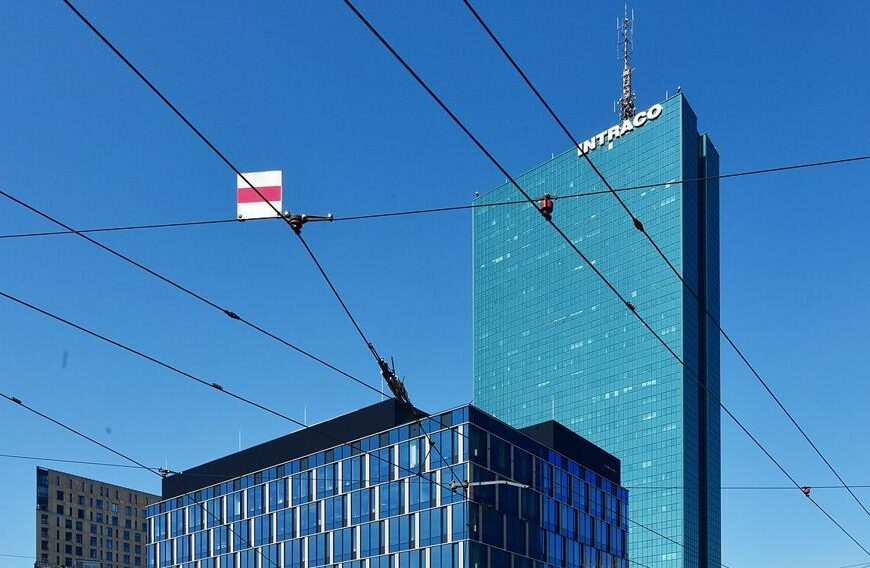 Intraco zniknie z panoramy Warszawy. Na jego miejsce powstanie inny wieżowiec