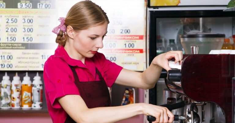 Nadchodzą pozytywne zmiany w starszeństwie. Co ze studentami na kontraktach na usługi? - INFBusiness
