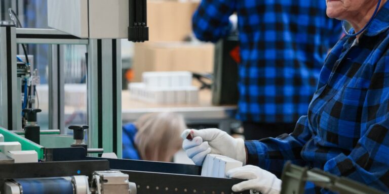Tak wiele firm korzysta z „elastycznych form” zatrudnienia - INFBusiness