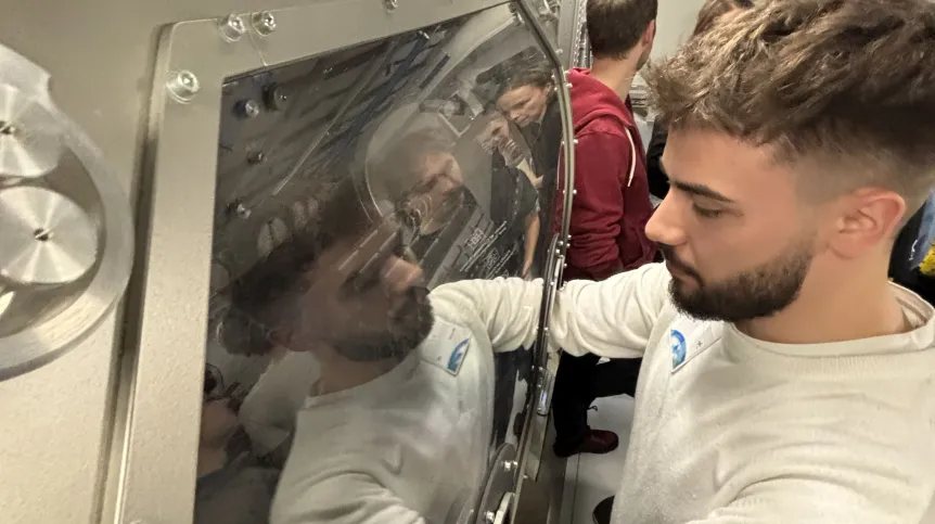 Kraków/ Student Politechniki Krakowskiej w zespole pracującym nad nowymi metodami leczenia astronautów