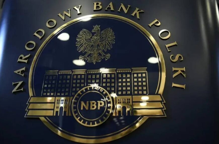 Prokurator i policja weszli do NBP. Bank wydał oświadczenie