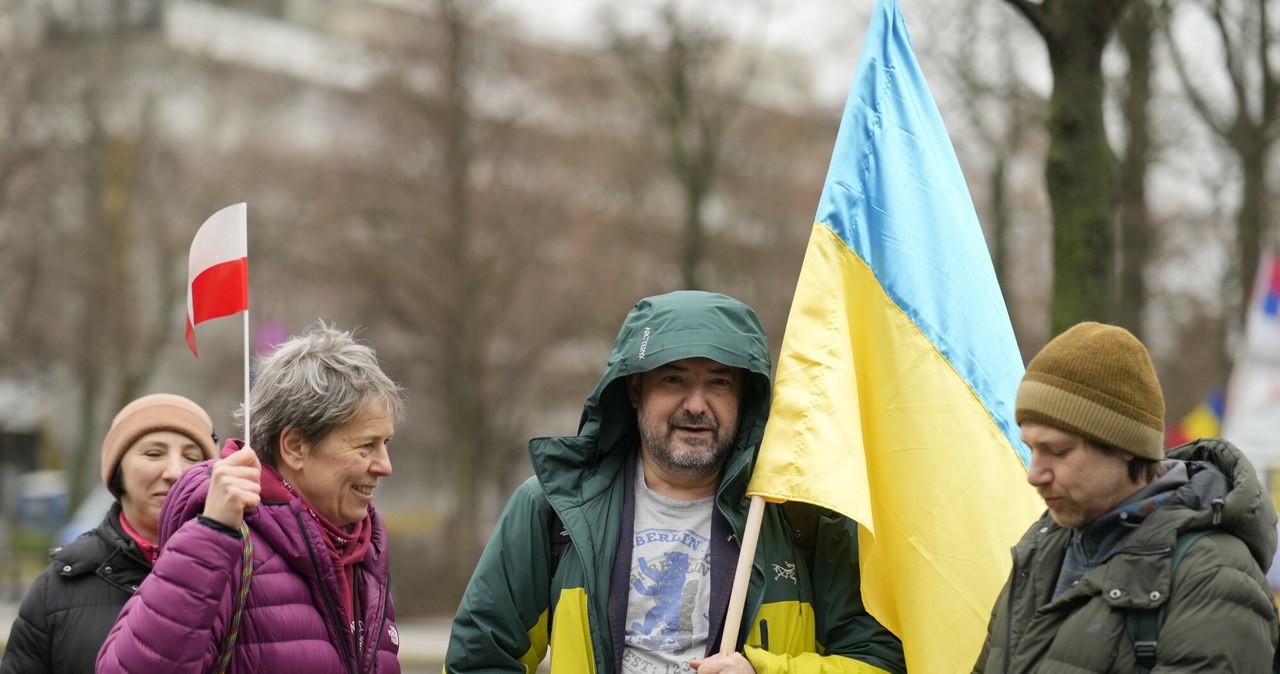 Tylko 13 procent Ukraińców planuje zostać w Polsce. Powodem są uprzedzenia Tylko 13 proc. Ukraińców planuje zostać w Polsce.