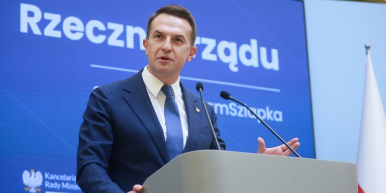 Intel zamyka swoją fabrykę w Polsce. Komentarz Adama Szłapki. - INFBusiness