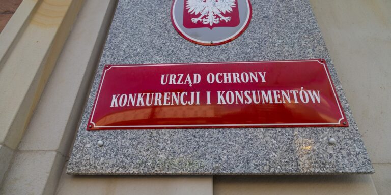 Orange i T-Mobile staną przed zarzutami. Kary mogą sięgnąć miliardów - INFBusiness