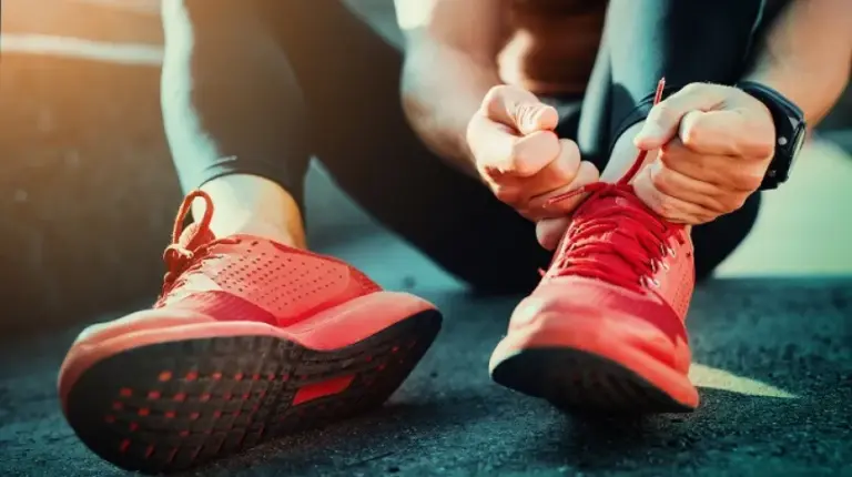 Naukowcy ustalili, które formy ćwiczeń łagodzą objawy bezsenności skuteczniej niż leki i psychoterapia. - INFBusiness